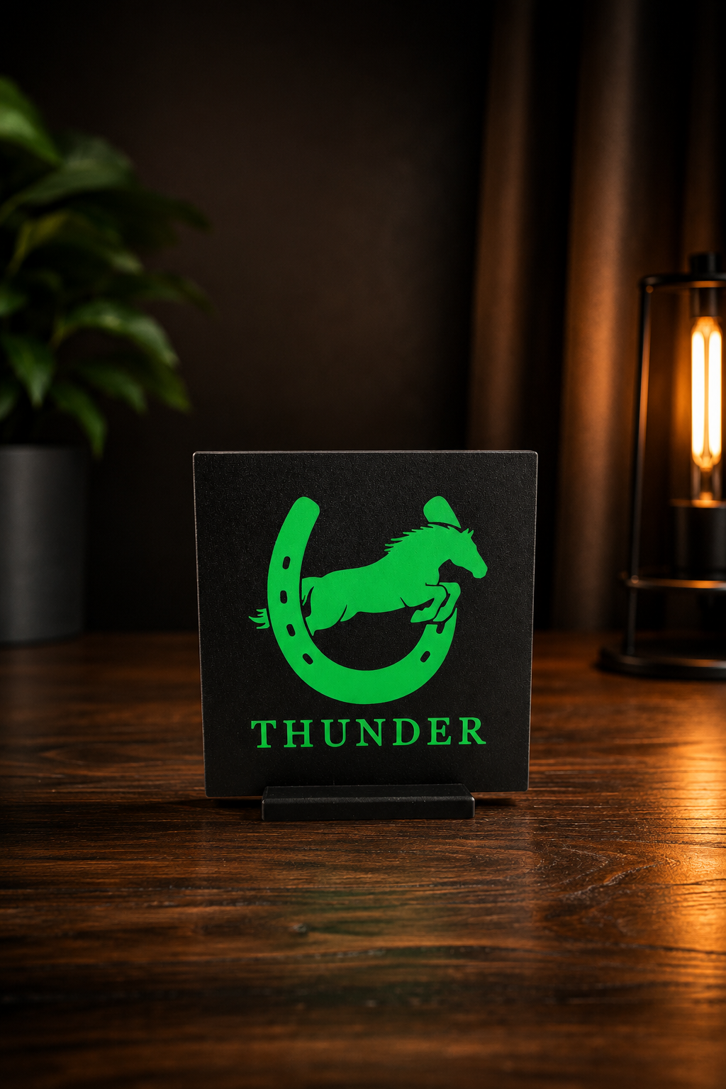 Springpferd-Aufsteller Personalisiert – Produktansicht 1 Springpferd-Aufsteller Personalisiert aus dem 3D-Druck – Produktansicht 1